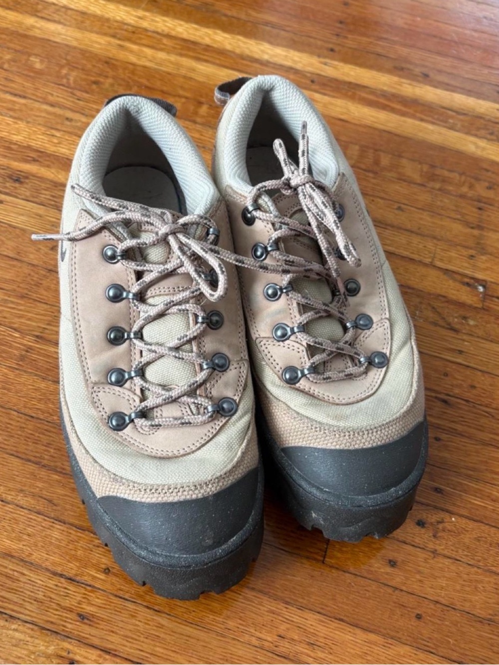 Nike Lahar Low Canvas